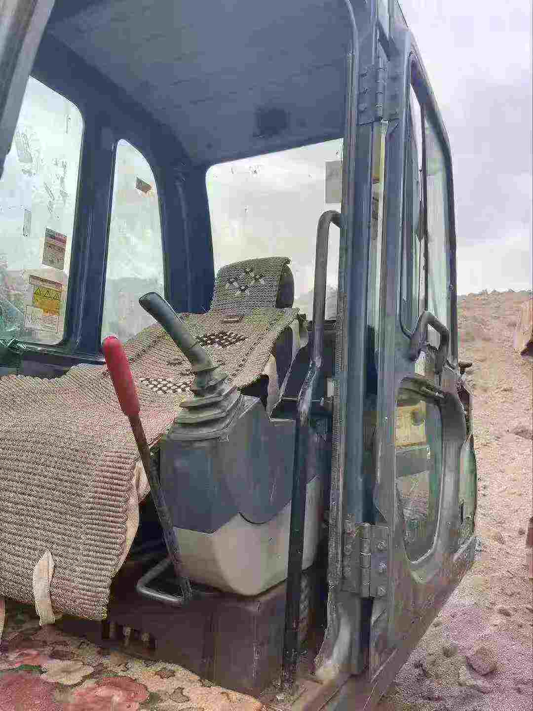 Used Kobelco SK130 Excavator 2016 Model / 6