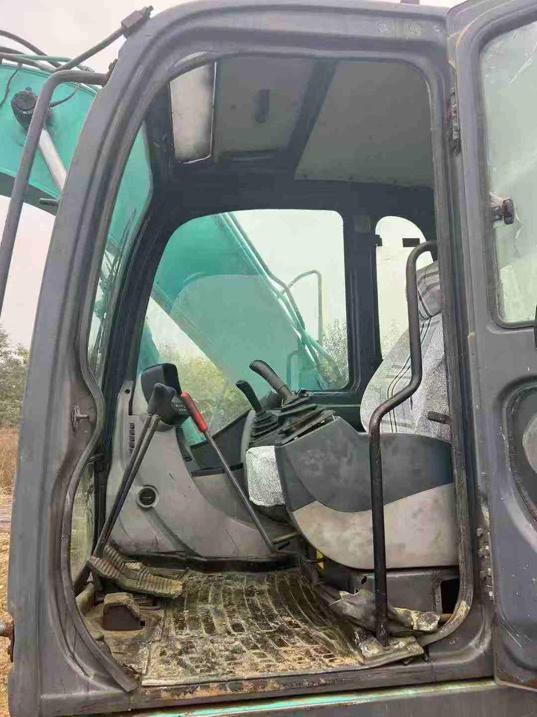 Used Kobelco SK130 Excavator 2016 Model / 9