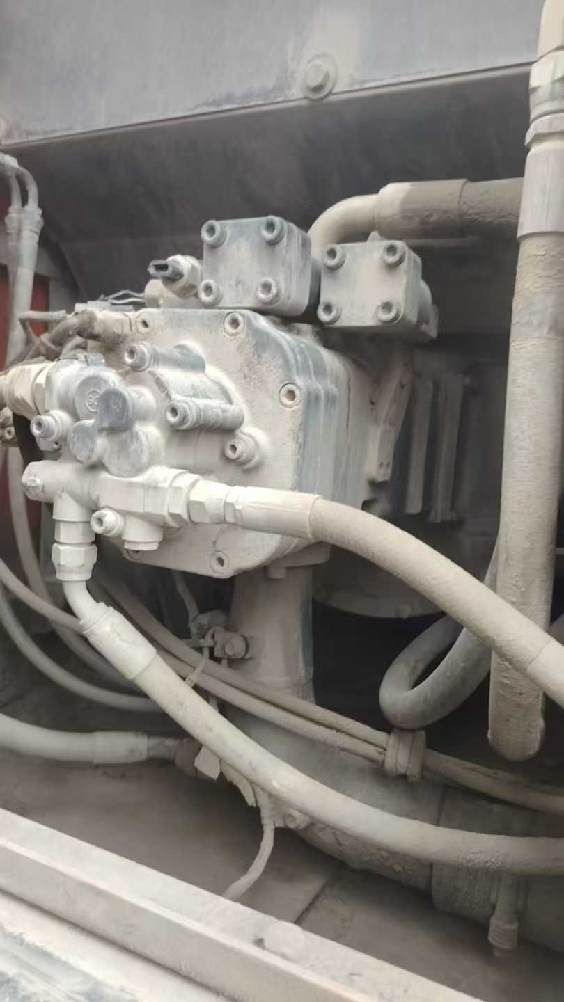 Used Doosan S225 Excavator 2017 Model / 4