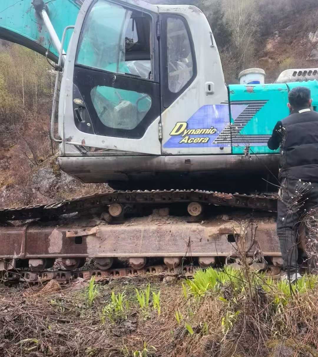 Used Kobelco SK250-6 Excavator 2016 Model / 3