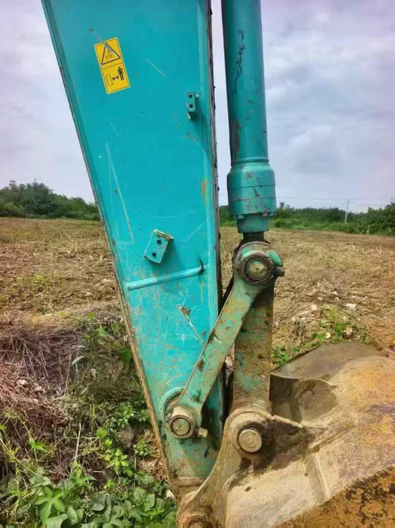 Used Kobelco SK200-10 Excavator 2020 Model / 3