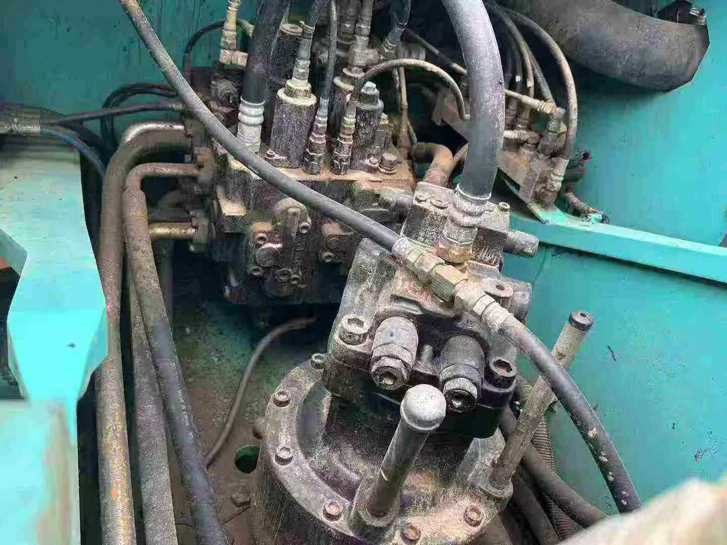 Used Kobelco SK210 Excavator 2016 Model / 4