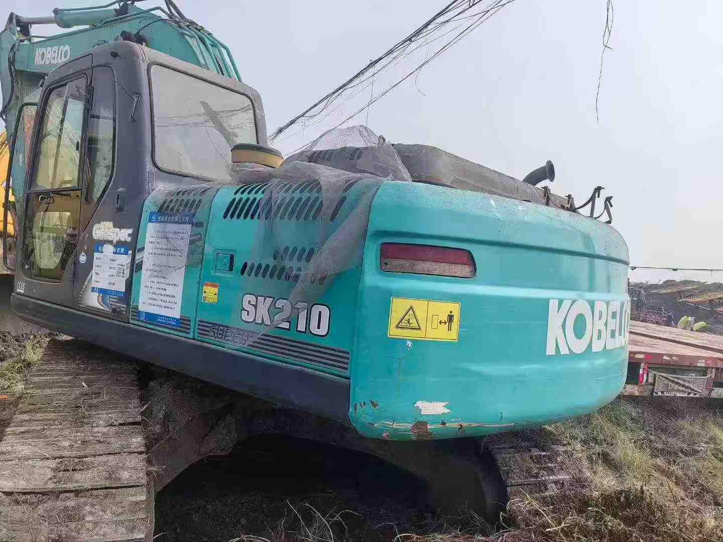 Used Kobelco SK210 Excavator 2010 Model / 3