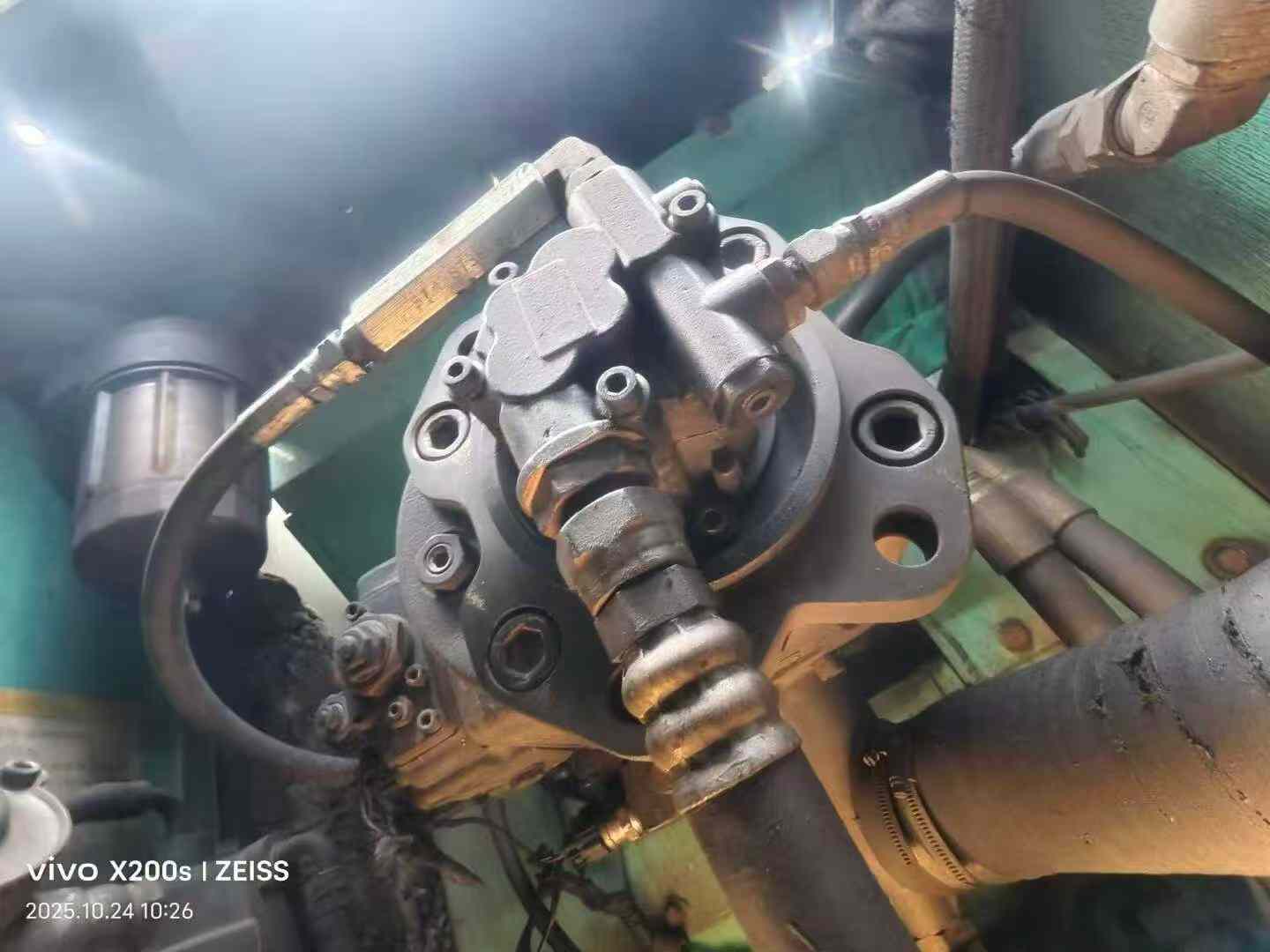 Used Kobelco SK200 Excavator 2016 Model / 4