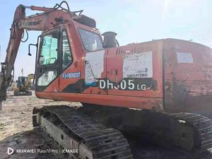 Buy Doosan DH220-7 Used Excavator Used Doosan DH220-7 Excavator 2010 Model
