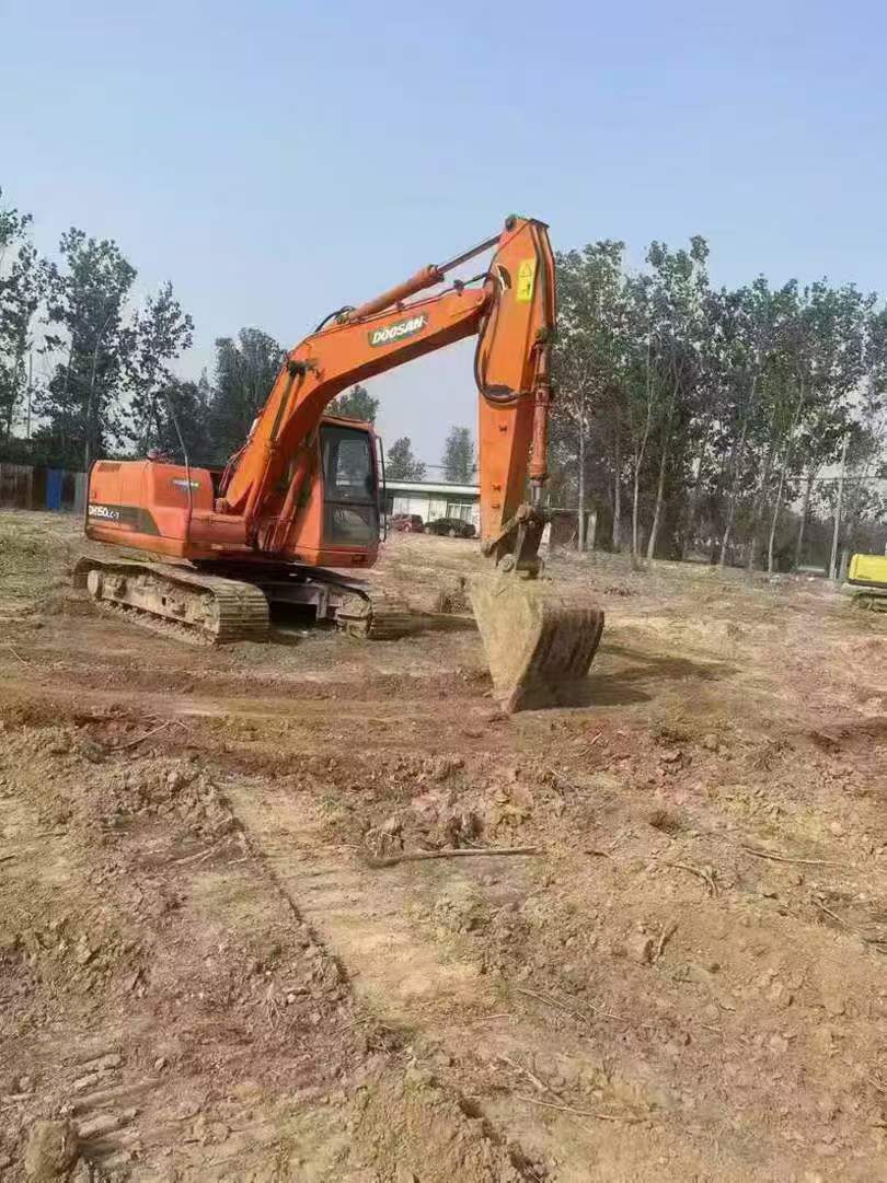 Used Doosan DX15 Excavator 2016 Model / 9