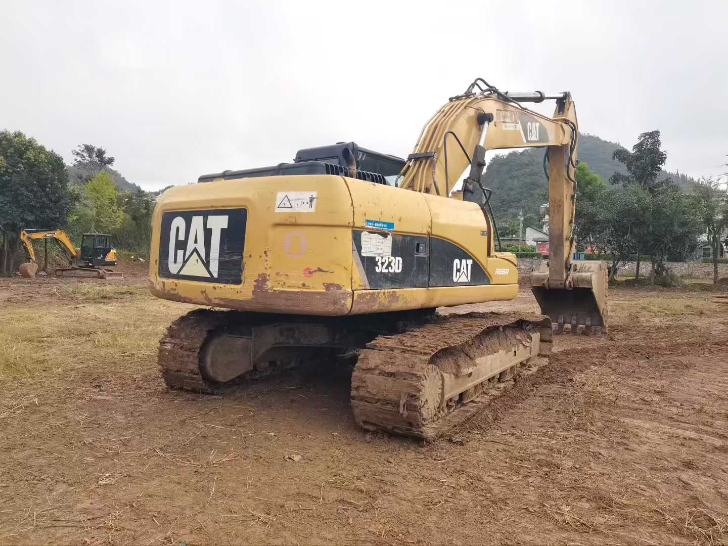 Used Caterpillar 323 Excavator 2012 Model