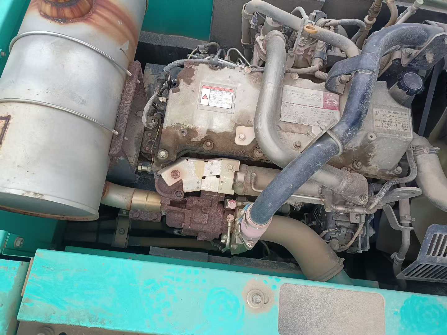 Used Kobelco SK200 Excavator 2012 Model / 2