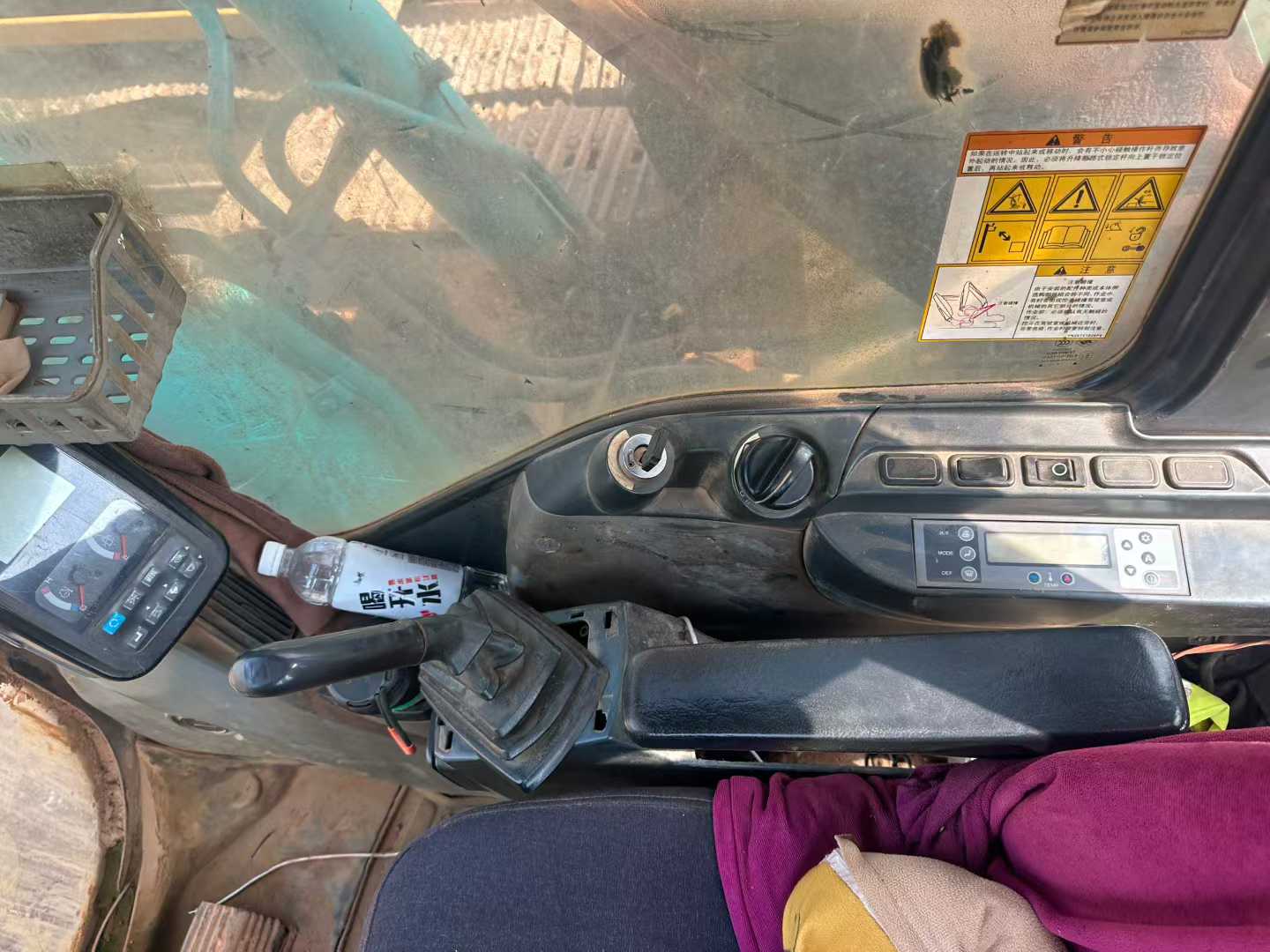 Used Kobelco SK350LC8 Excavator 2011 Model / 3