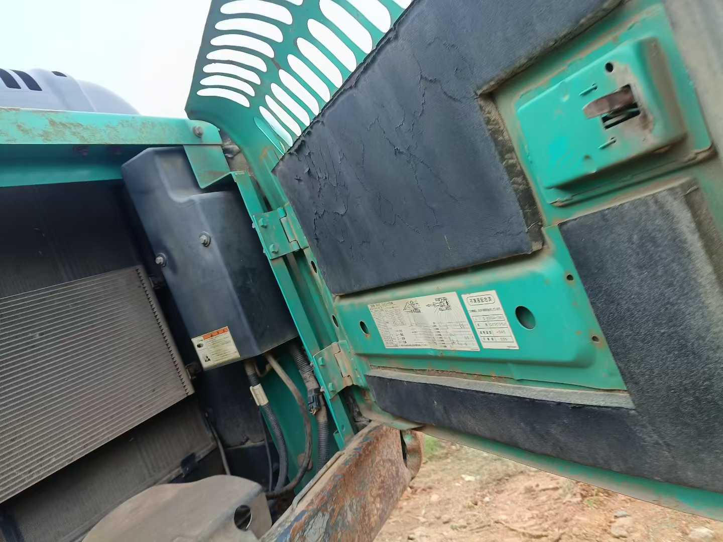 Used Kobelco SK200 Excavator 2012 Model / 6