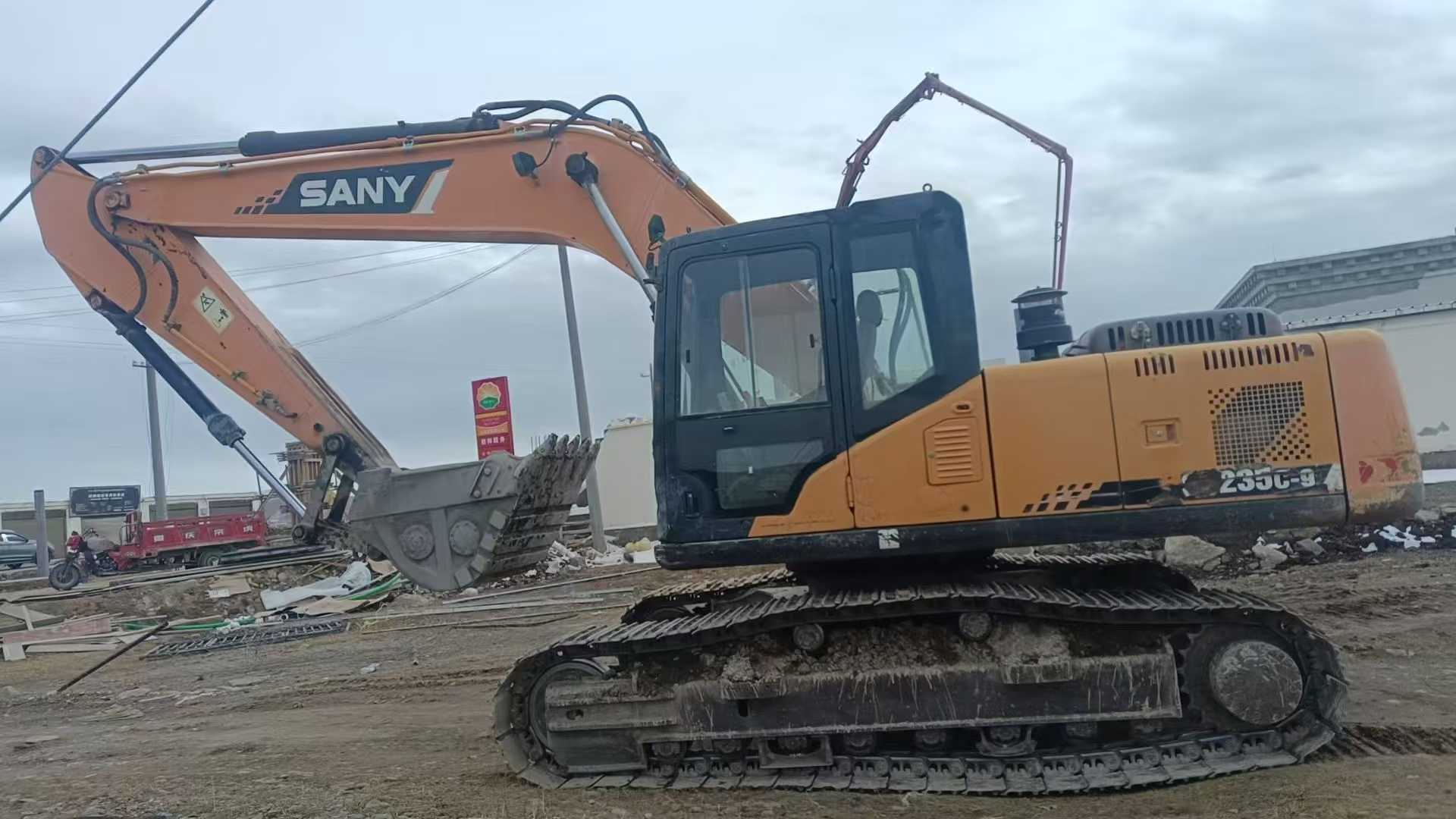 Used Sany SY215W Excavator 2014 Model