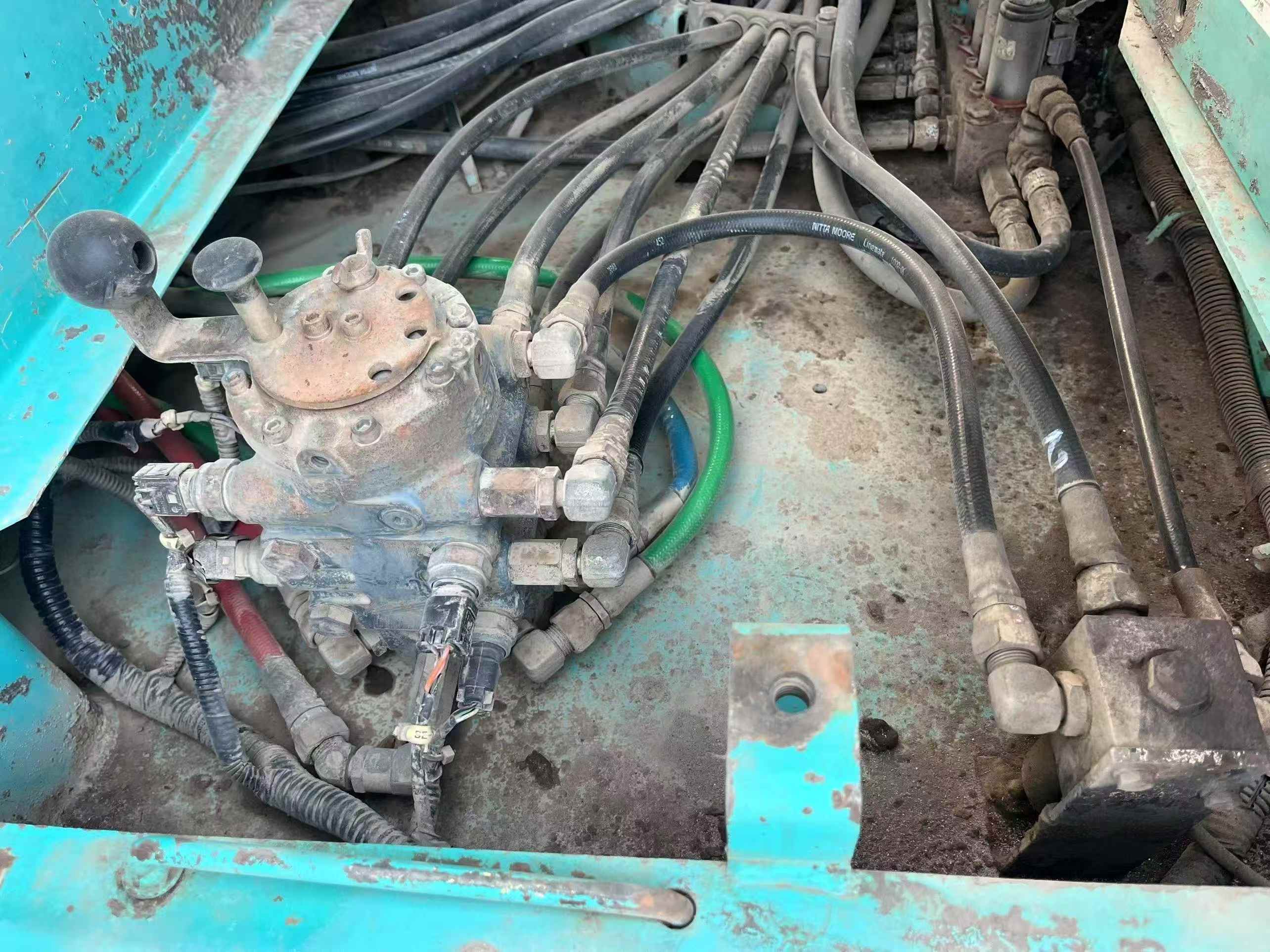 Used Kobelco SK200-10 Excavator 2016 Model / 6