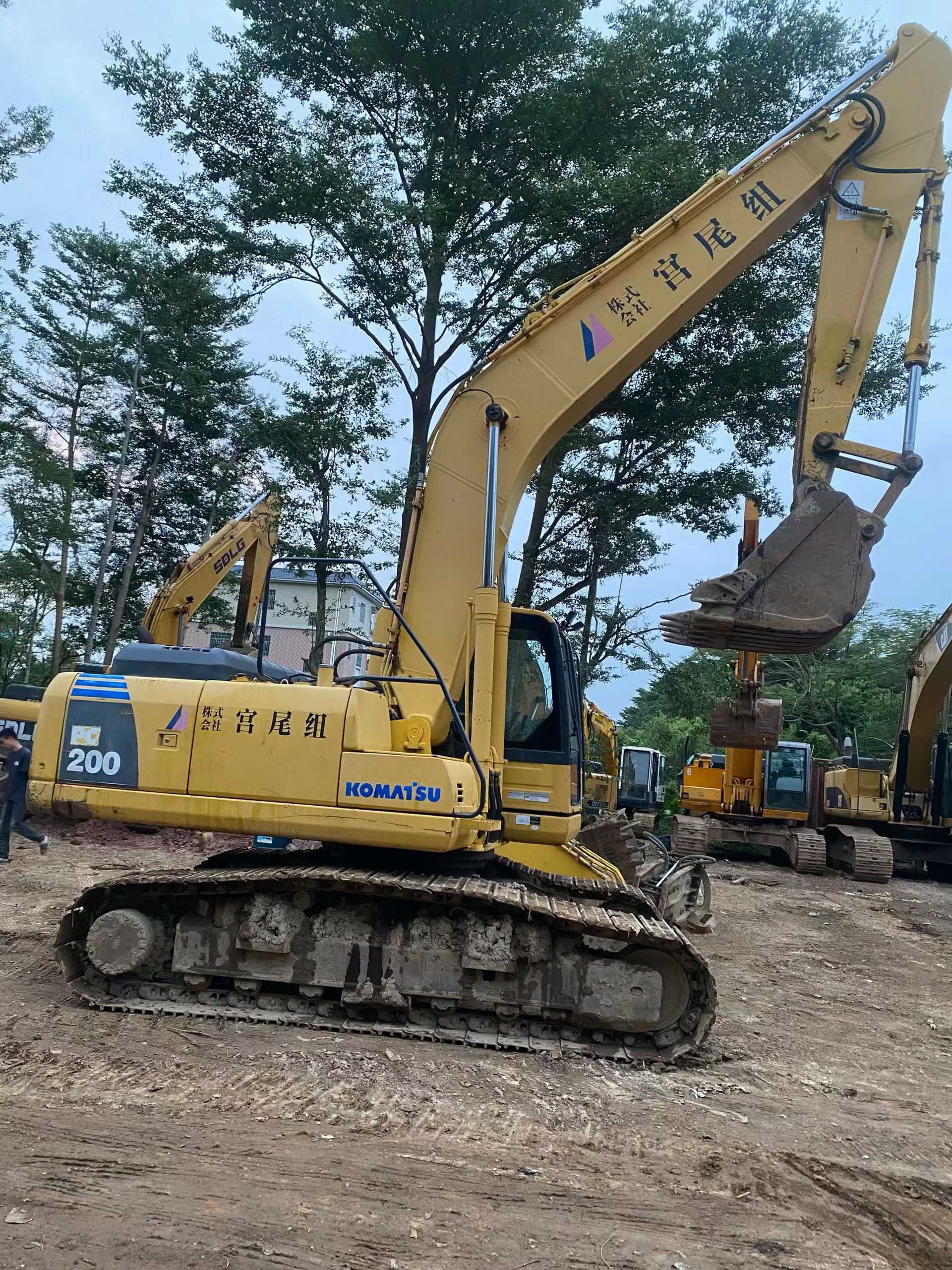 Used Komatsu PC200-8N1 Excavator 2016 Model / 4