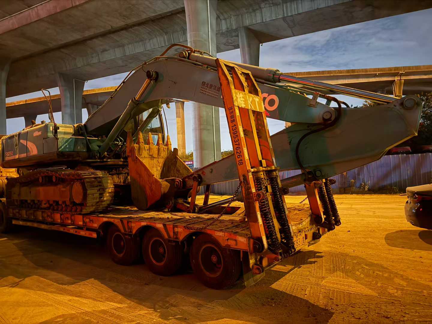 Used Kobelco SK350LC8 Excavator 2016 Model / 2