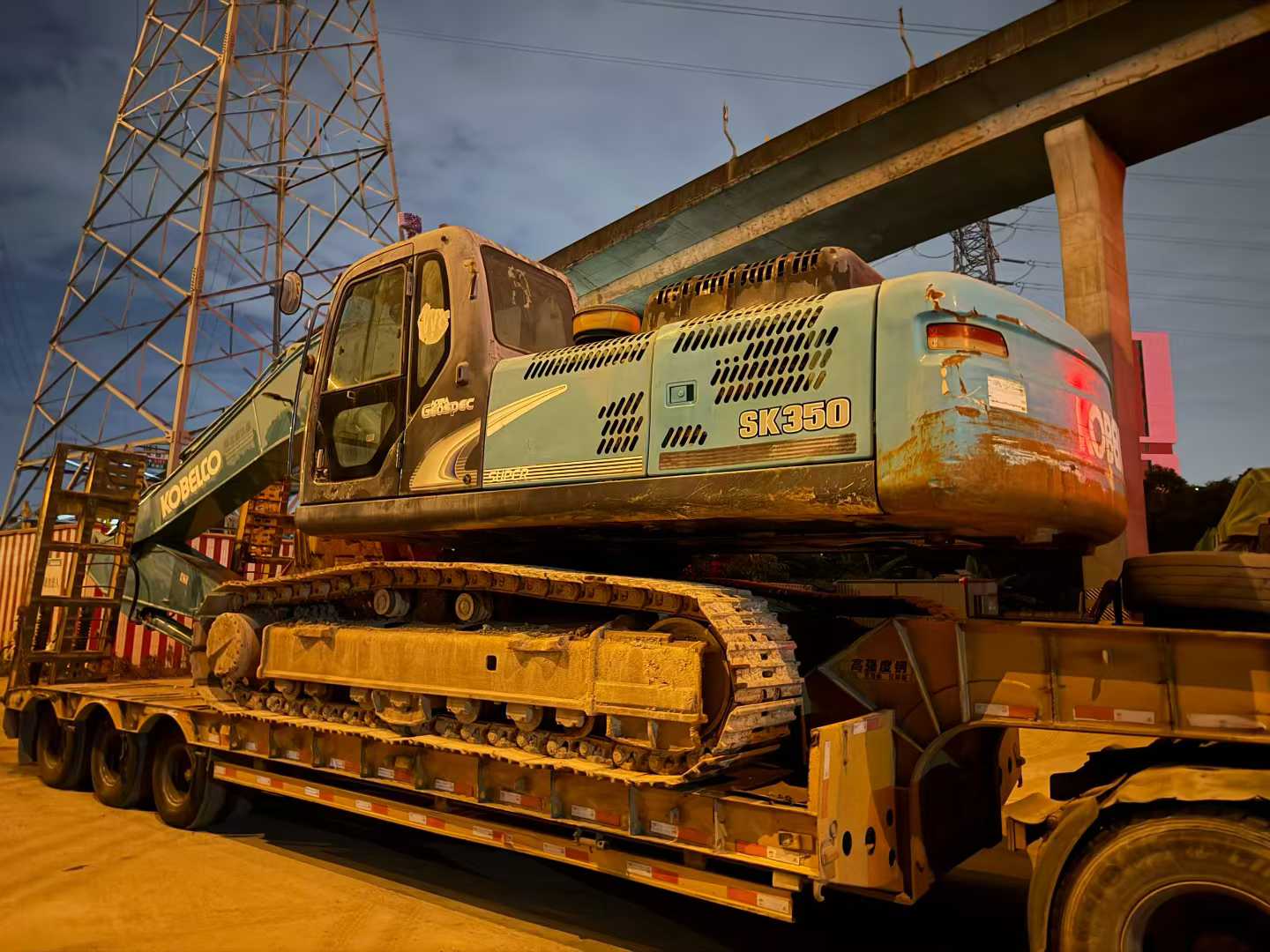 Used Kobelco SK350LC8 Excavator 2016 Model / 4