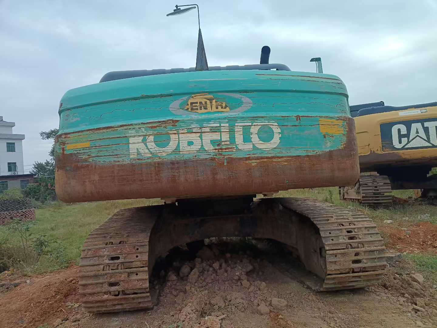 Used Kobelco SK200 Excavator 2012 Model / 7