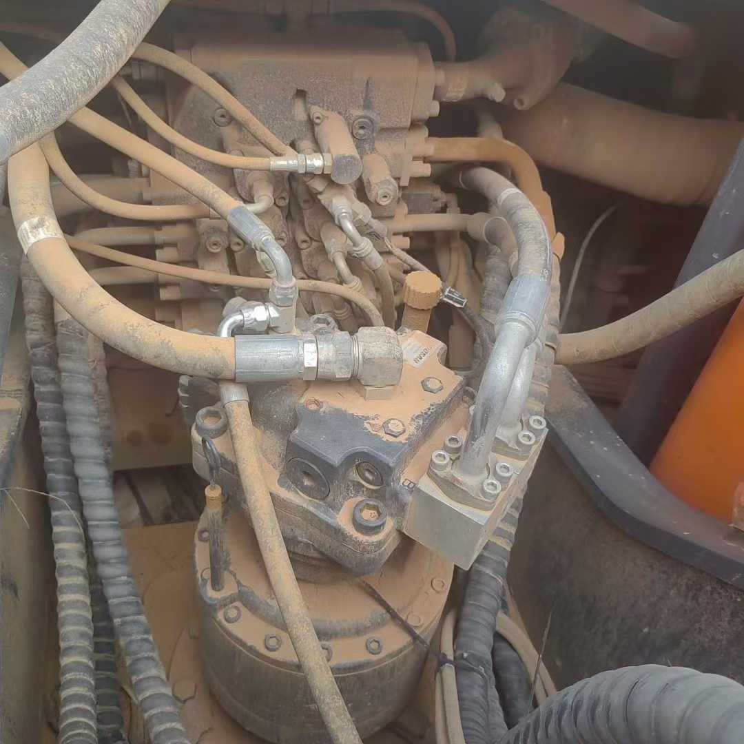 Used Doosan DX340 Excavator 2021 Model / 4