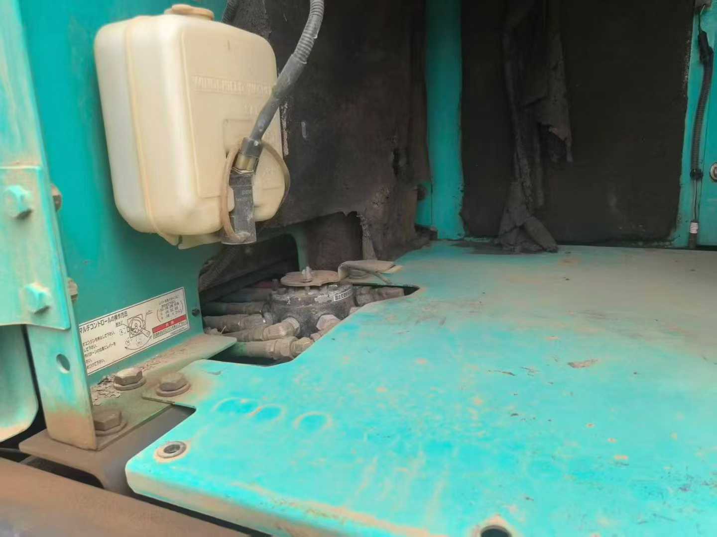 Used Kobelco SK200 Excavator 2013 Model / 4