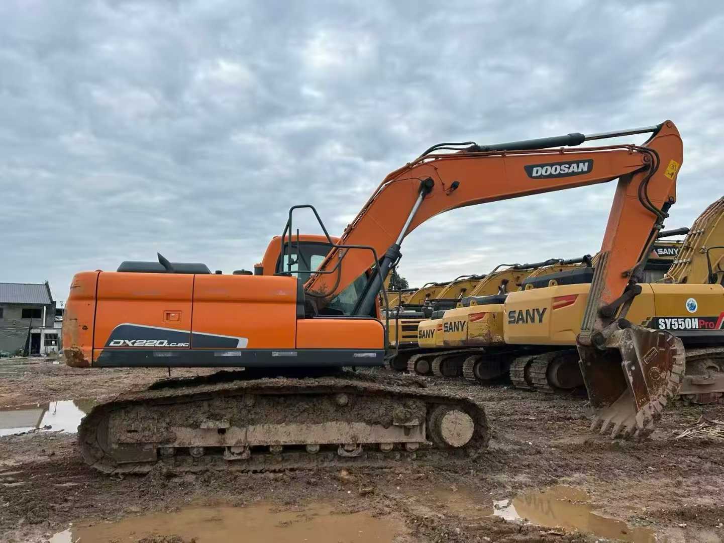 Used Doosan DH220 Excavator 2020 Model