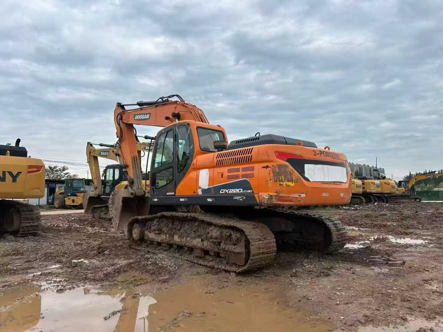 Used Doosan DH220 Excavator 2020 Model / 5