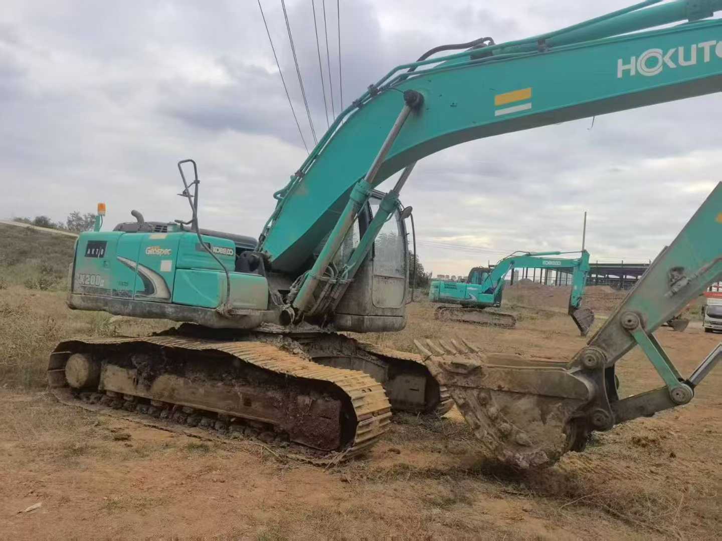 Used Kobelco SK200 Excavator 2013 Model / 2