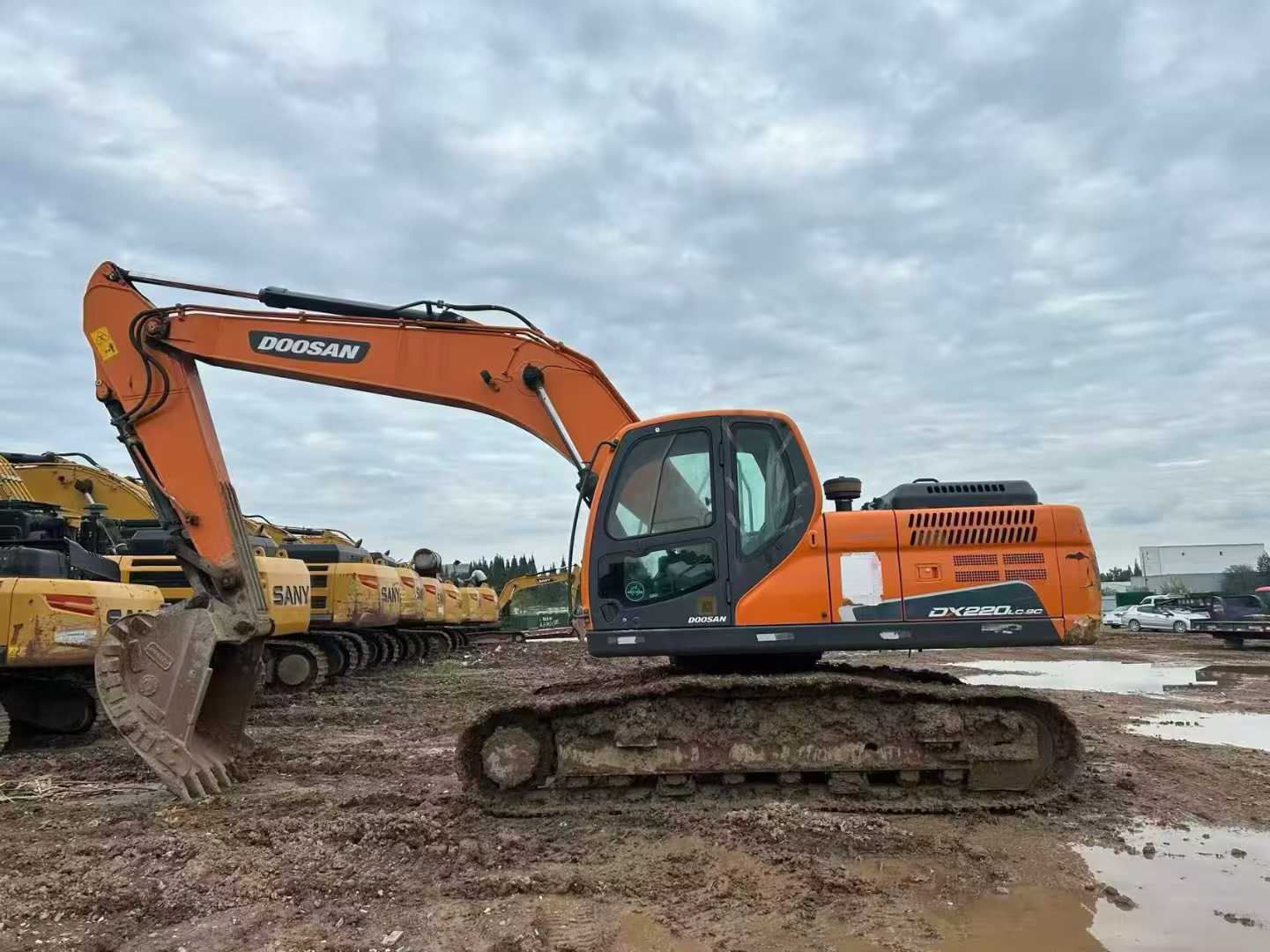 Used Doosan DH220 Excavator 2020 Model / 2