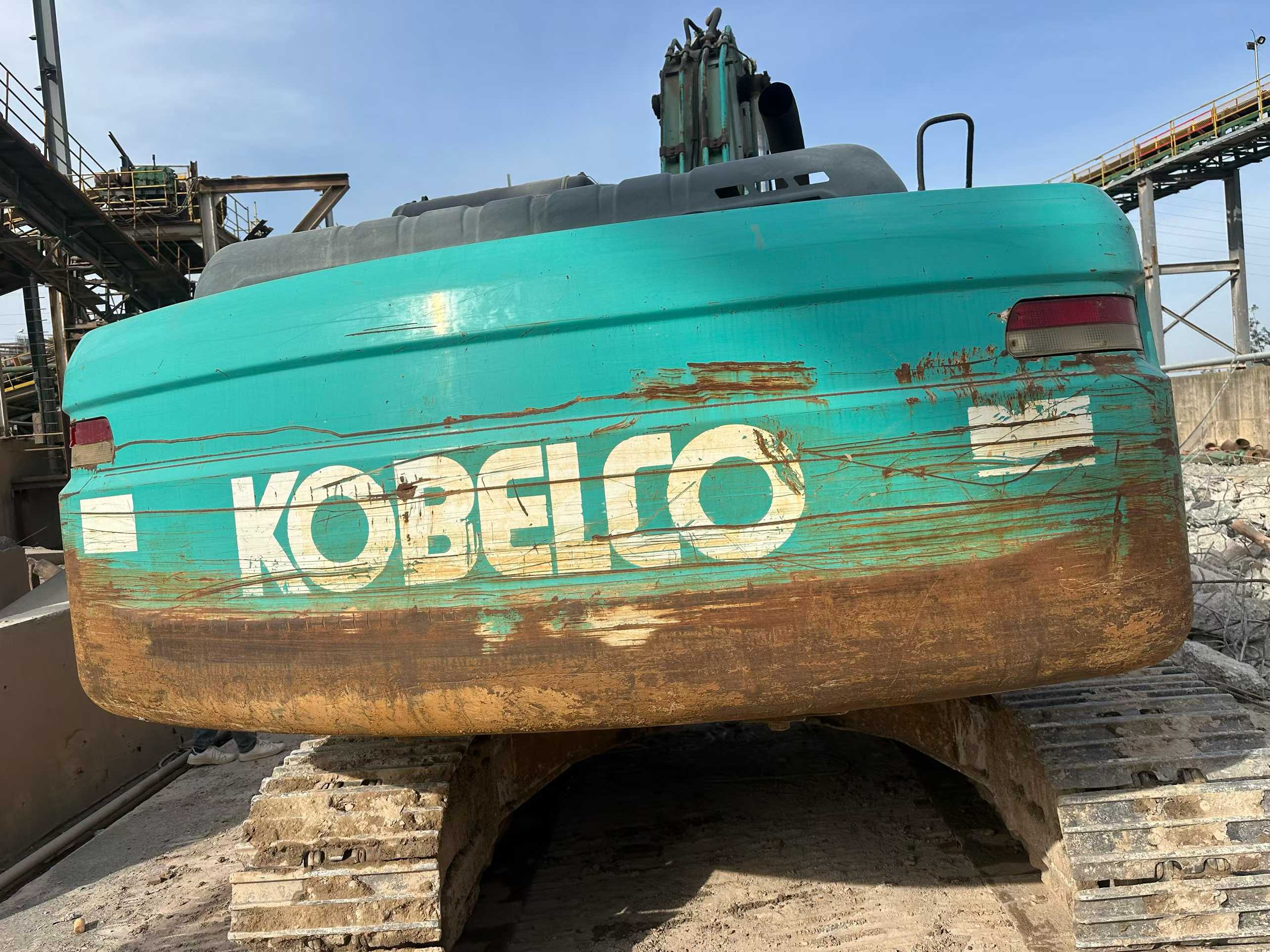 Used Kobelco SK2008 Excavator 2011 Model / 2