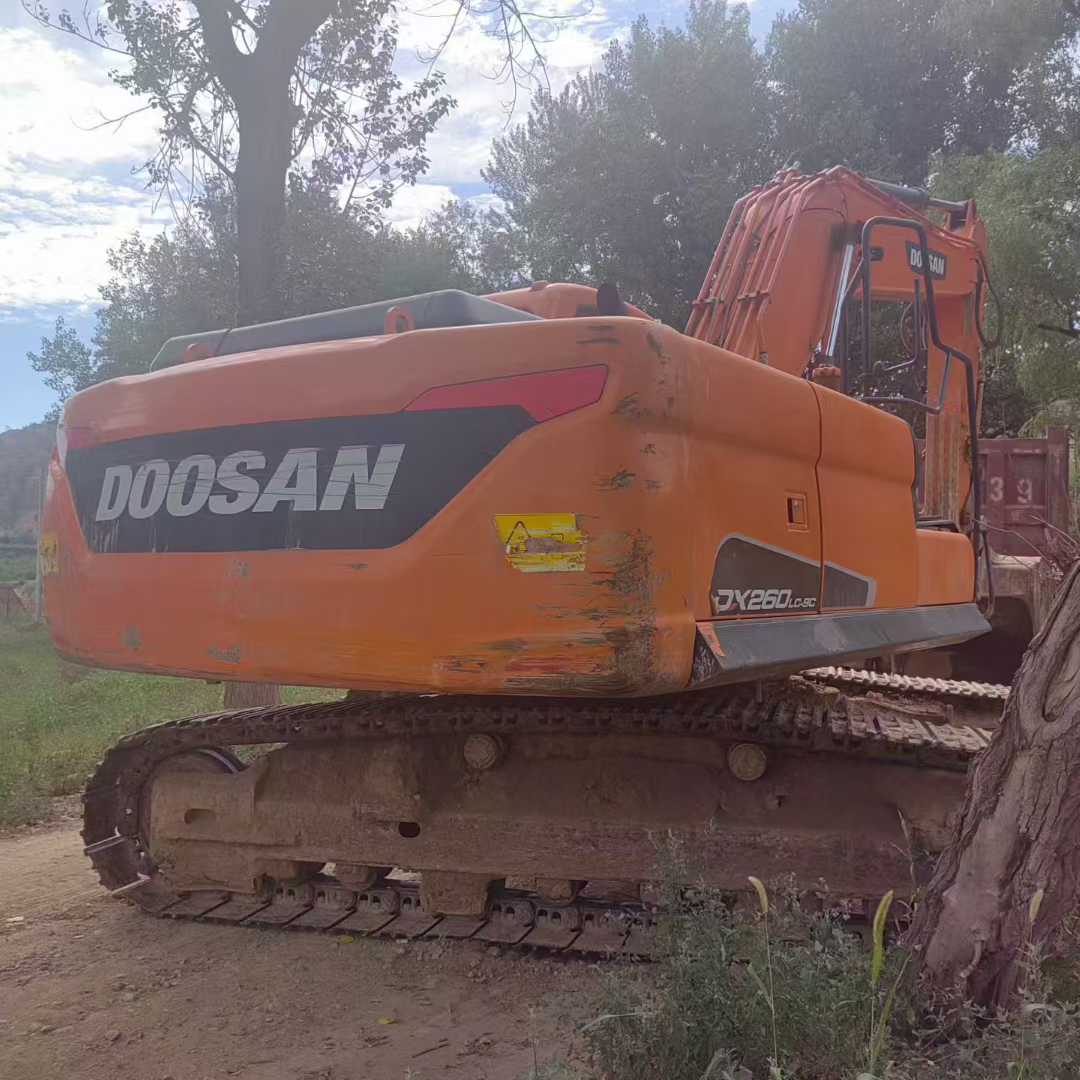 Used Doosan DX340 Excavator 2021 Model / 9