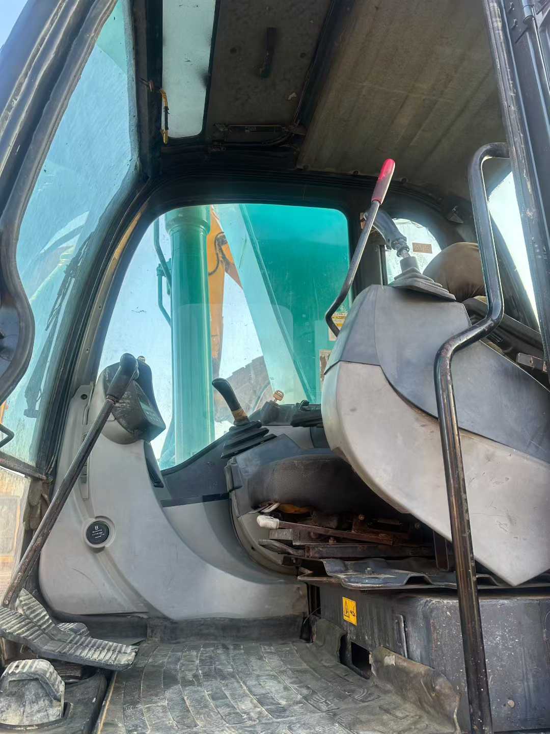 Used Kobelco SK200-8 Excavator 2016 Model / 4
