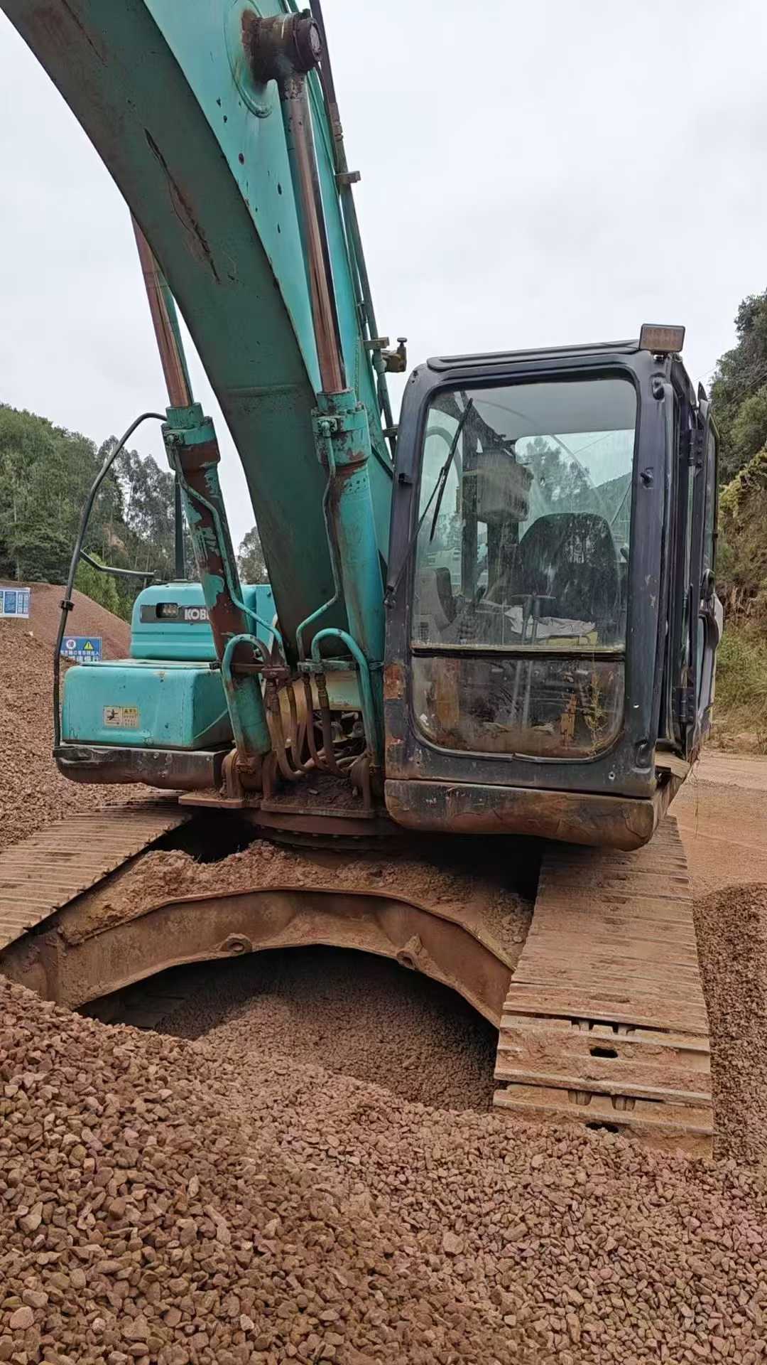 Used Kobelco SK250 Excavator 2016 Model / 3