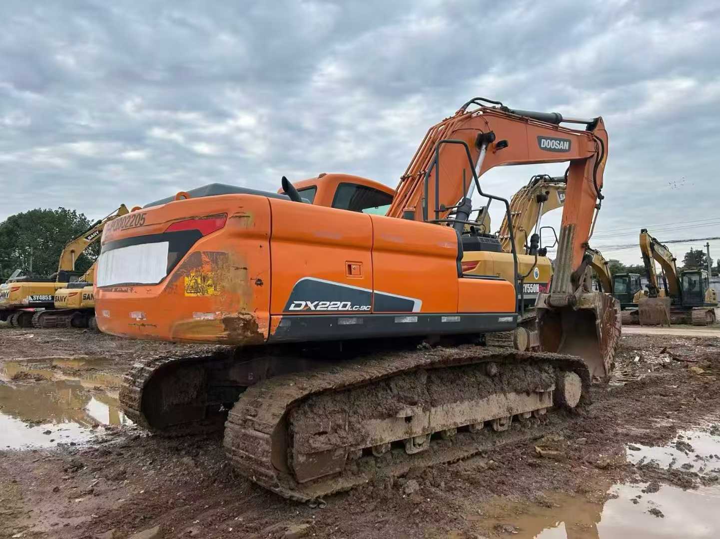 Used Doosan DH220 Excavator 2020 Model / 6