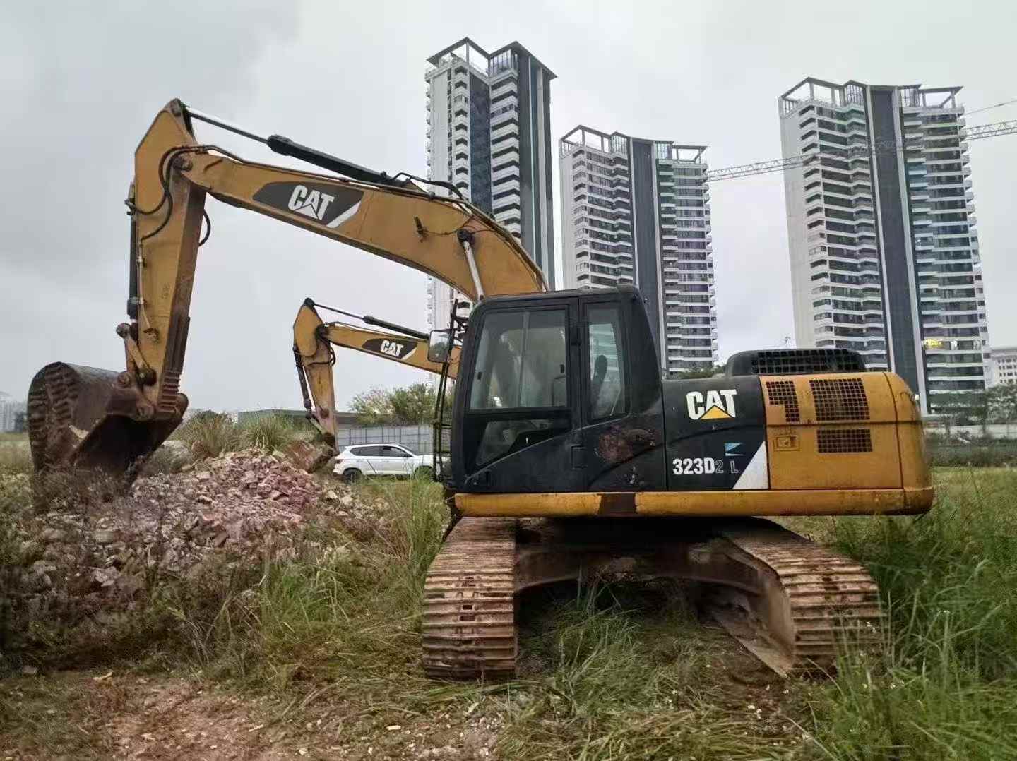 Used Caterpillar 323D2L Excavator 2013 Model