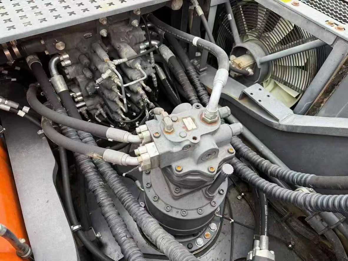 Used Doosan DL420 Excavator 2019 Model / 7