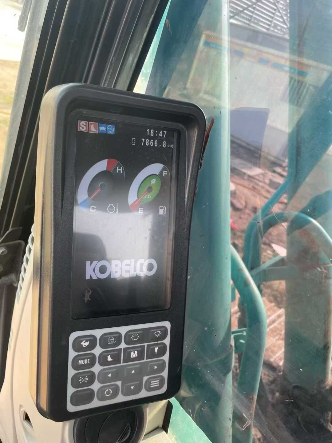 Used Kobelco SK210 Excavator 2020 Model / 9