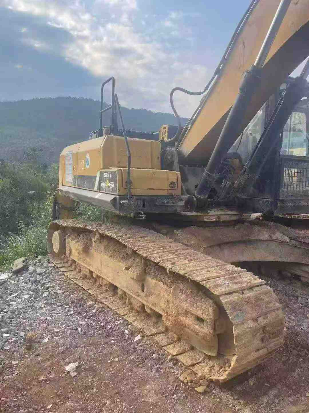 Used Sany SY245H Excavator 2016 Model