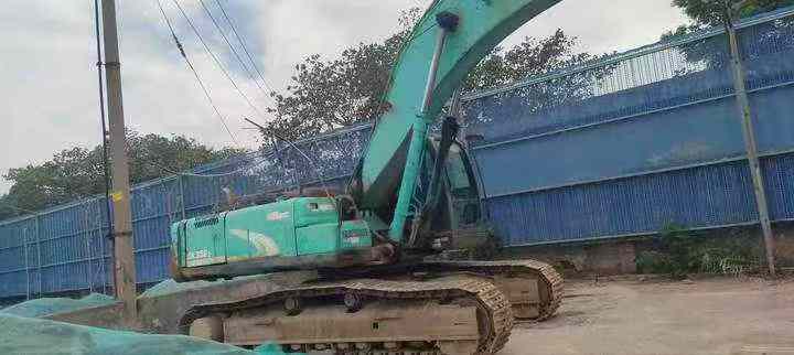 Used Kobelco SK350LC SuperX Excavator 2011 Model / 9