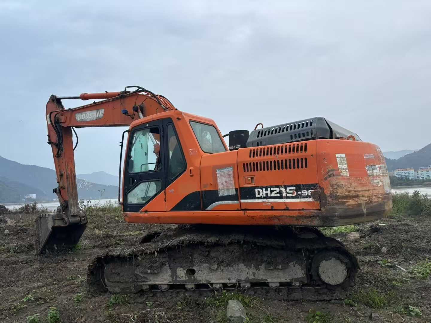 Used Doosan DX15 Excavator 2016 Model / 2