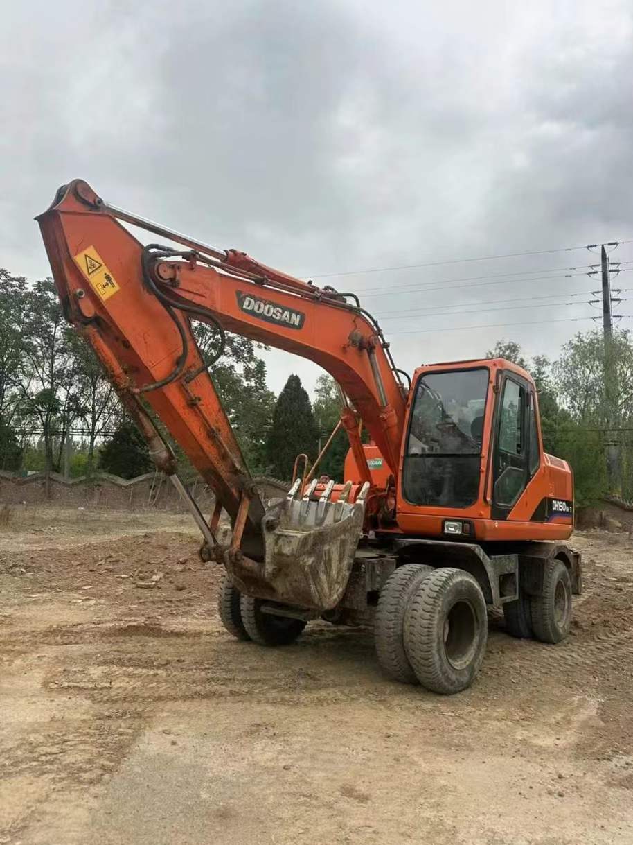 Used Doosan DX15 Excavator 2016 Model