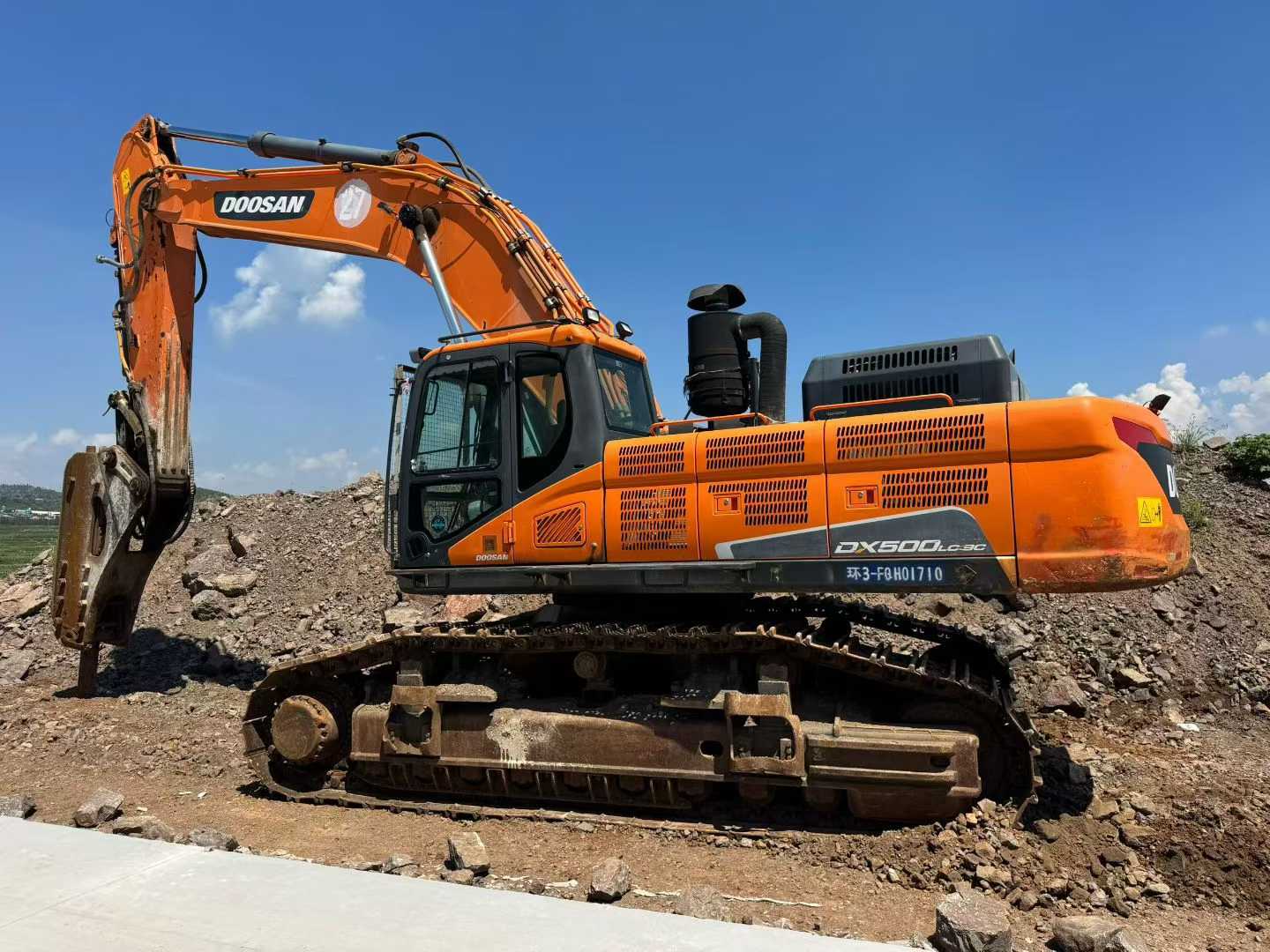 Used Doosan DX500 Excavator 2020 Model / 2