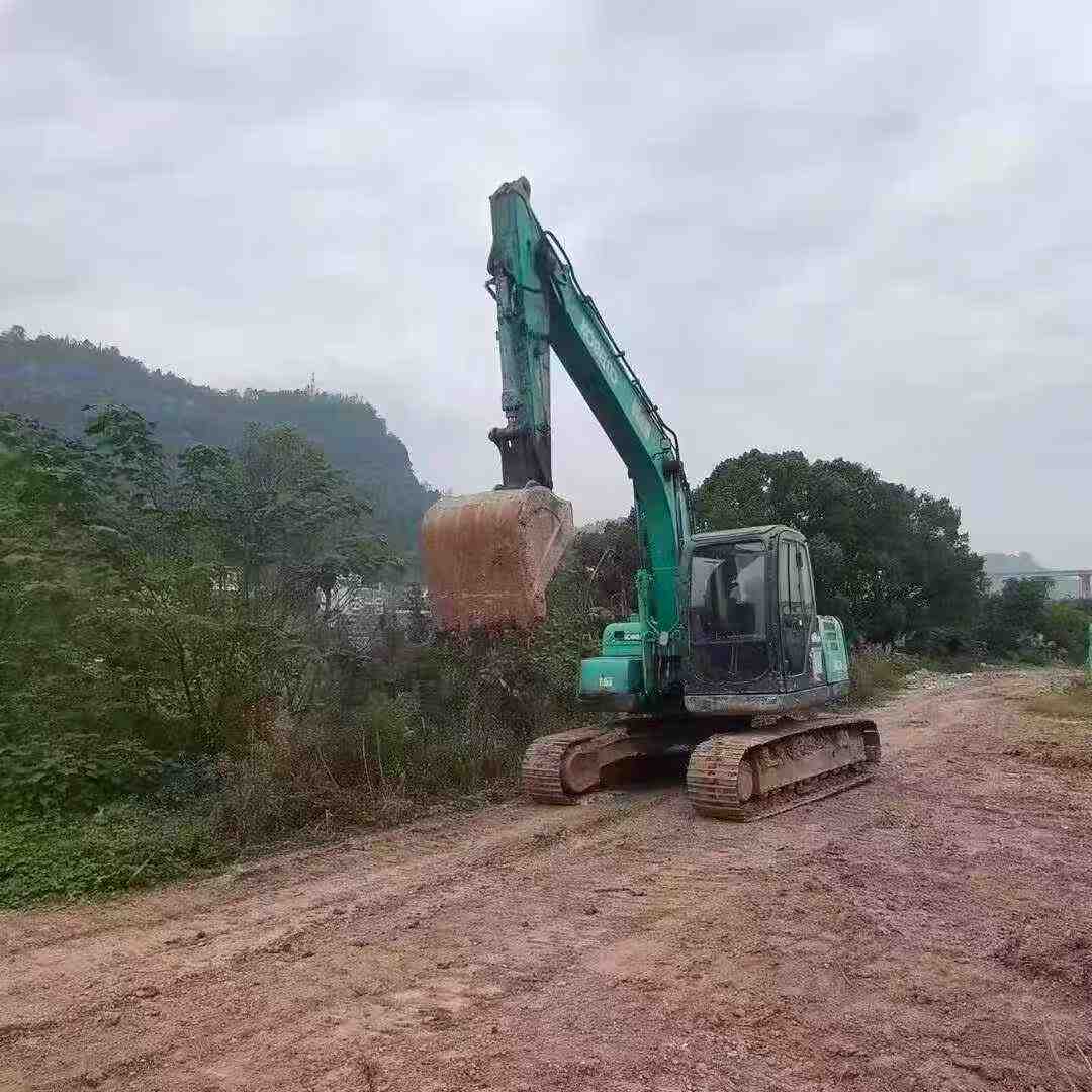 Used Kobelco SK140 Excavator 2016 Model / 2