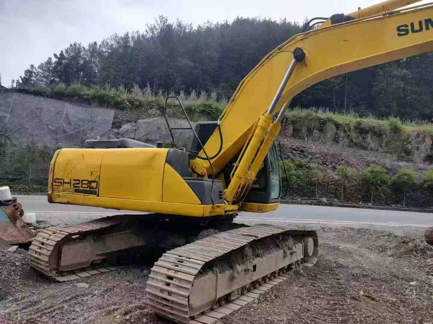 Used Sumitomo SH240-3 Excavator 2015 Model