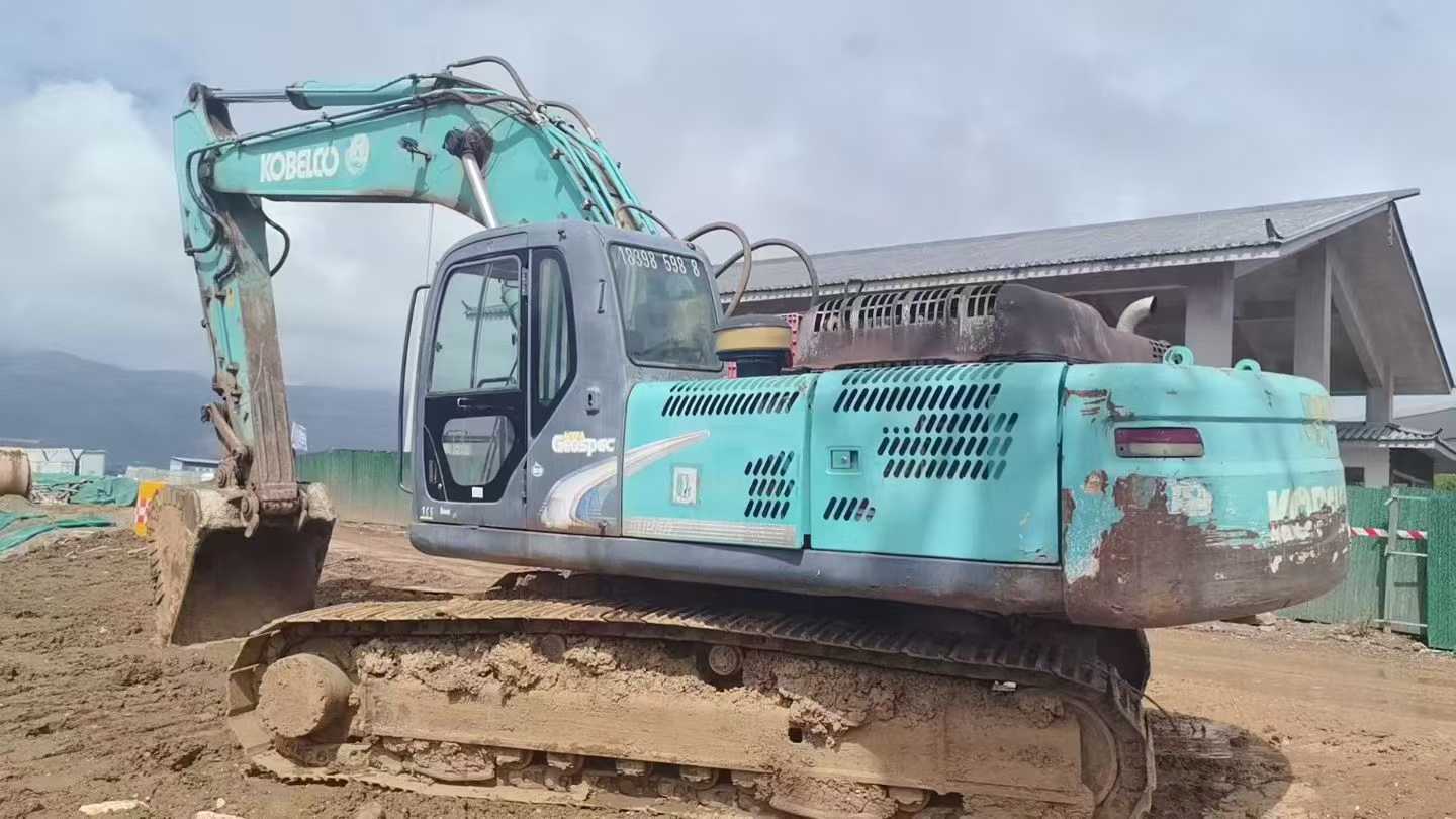 Used Kobelco SK350LC SuperX Excavator 2016 Model / 5