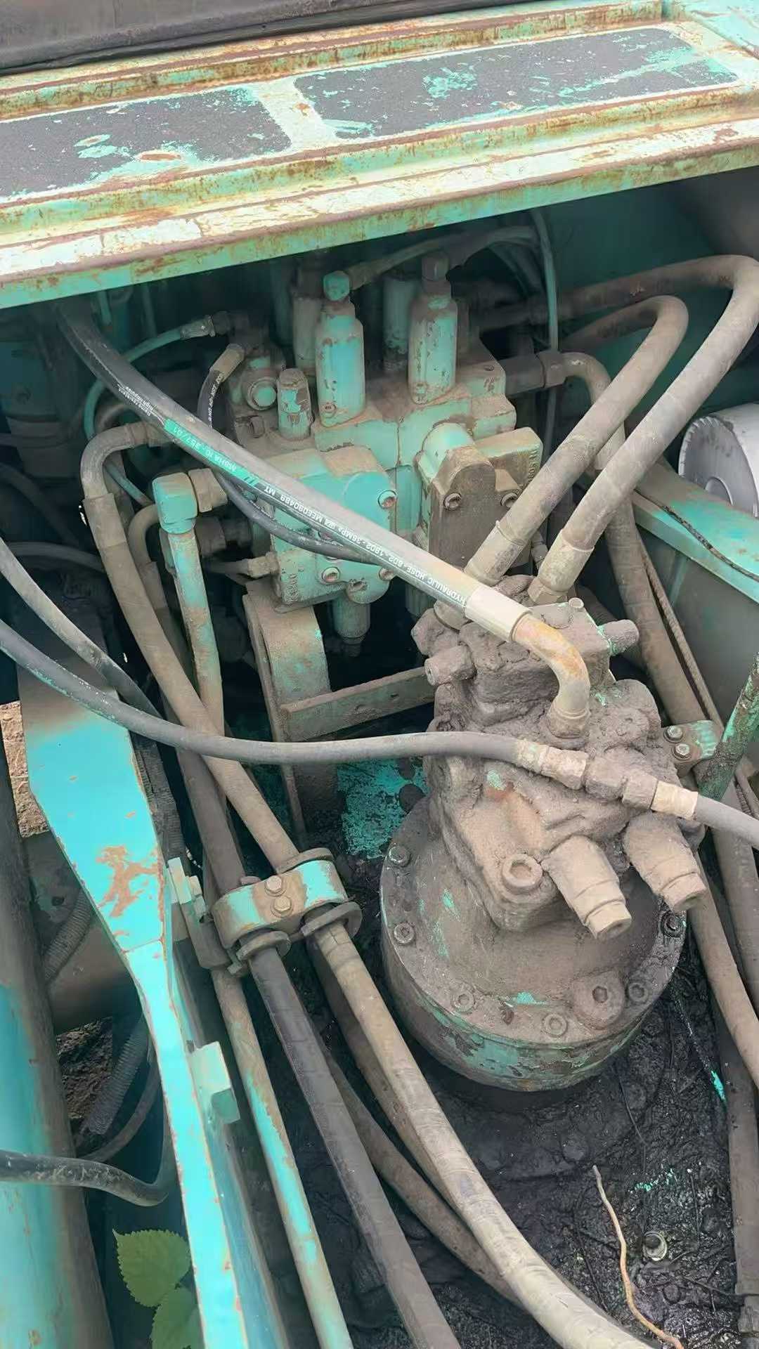 Used Kobelco SK200-6 Excavator 2016 Model / 2