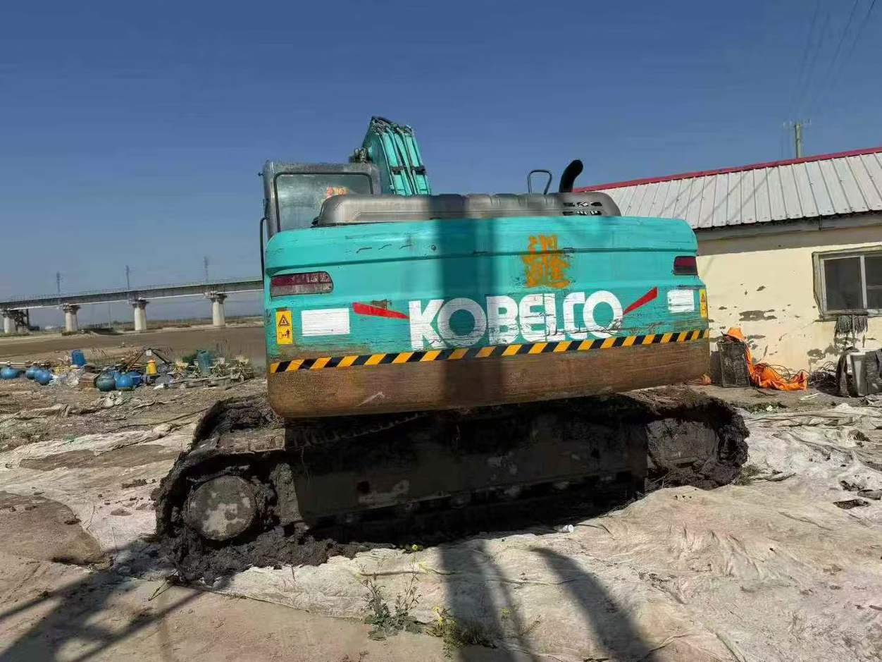 Used Kobelco SK210 Excavator 2011 Model / 6