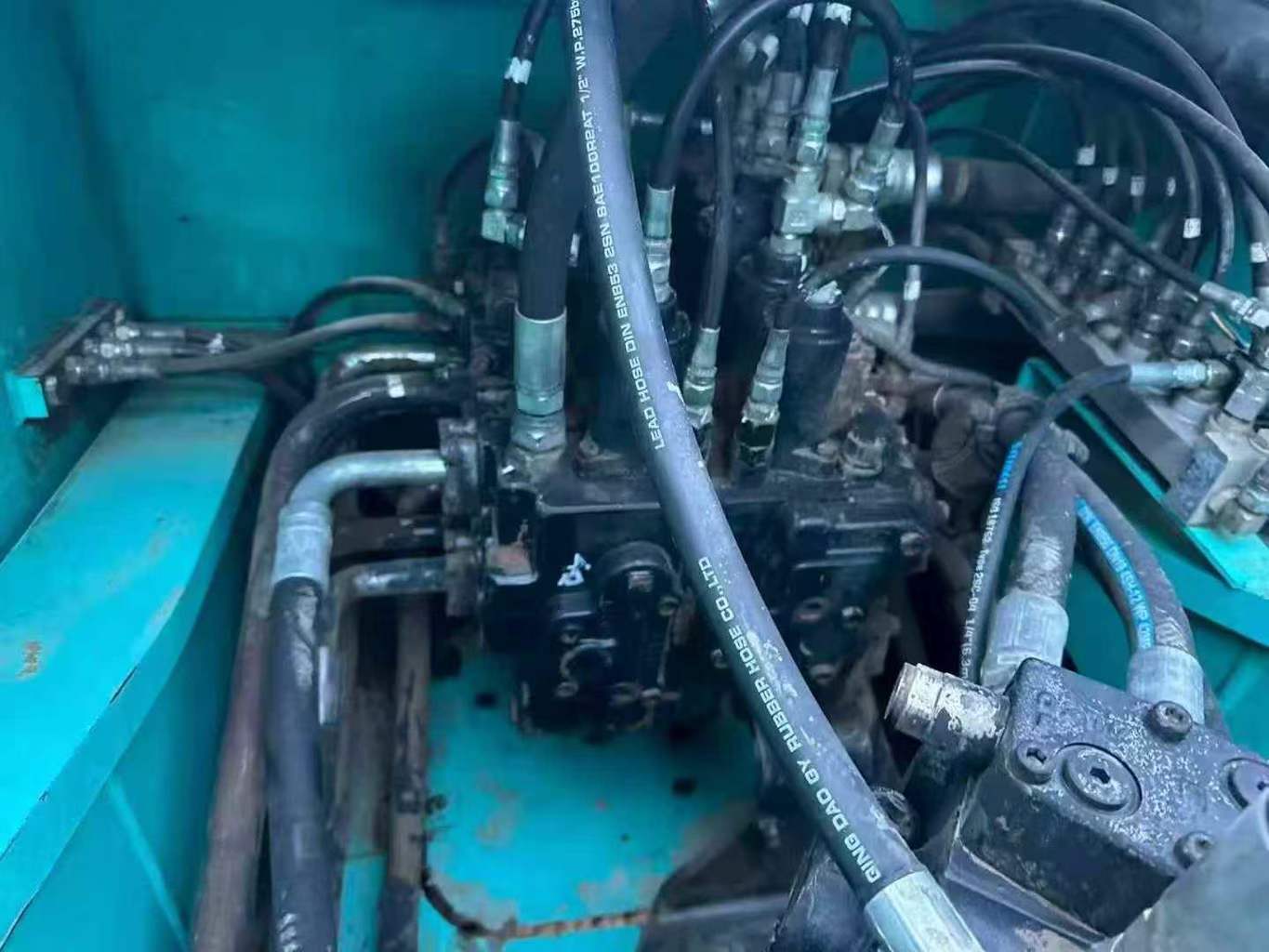 Used Kobelco SK210 Excavator 2011 Model / 3