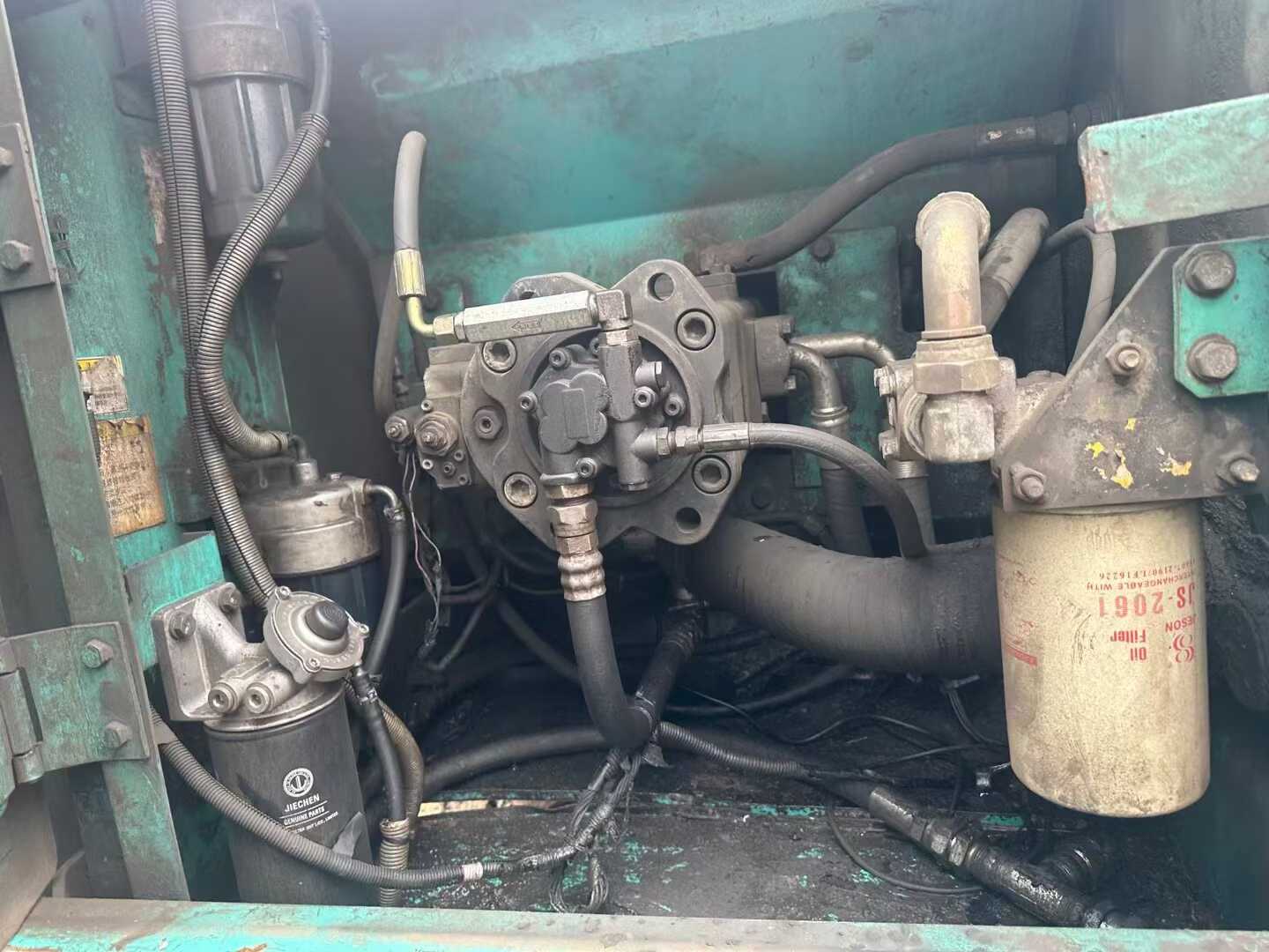 Used Kobelco SK210 Excavator 2011 Model / 6