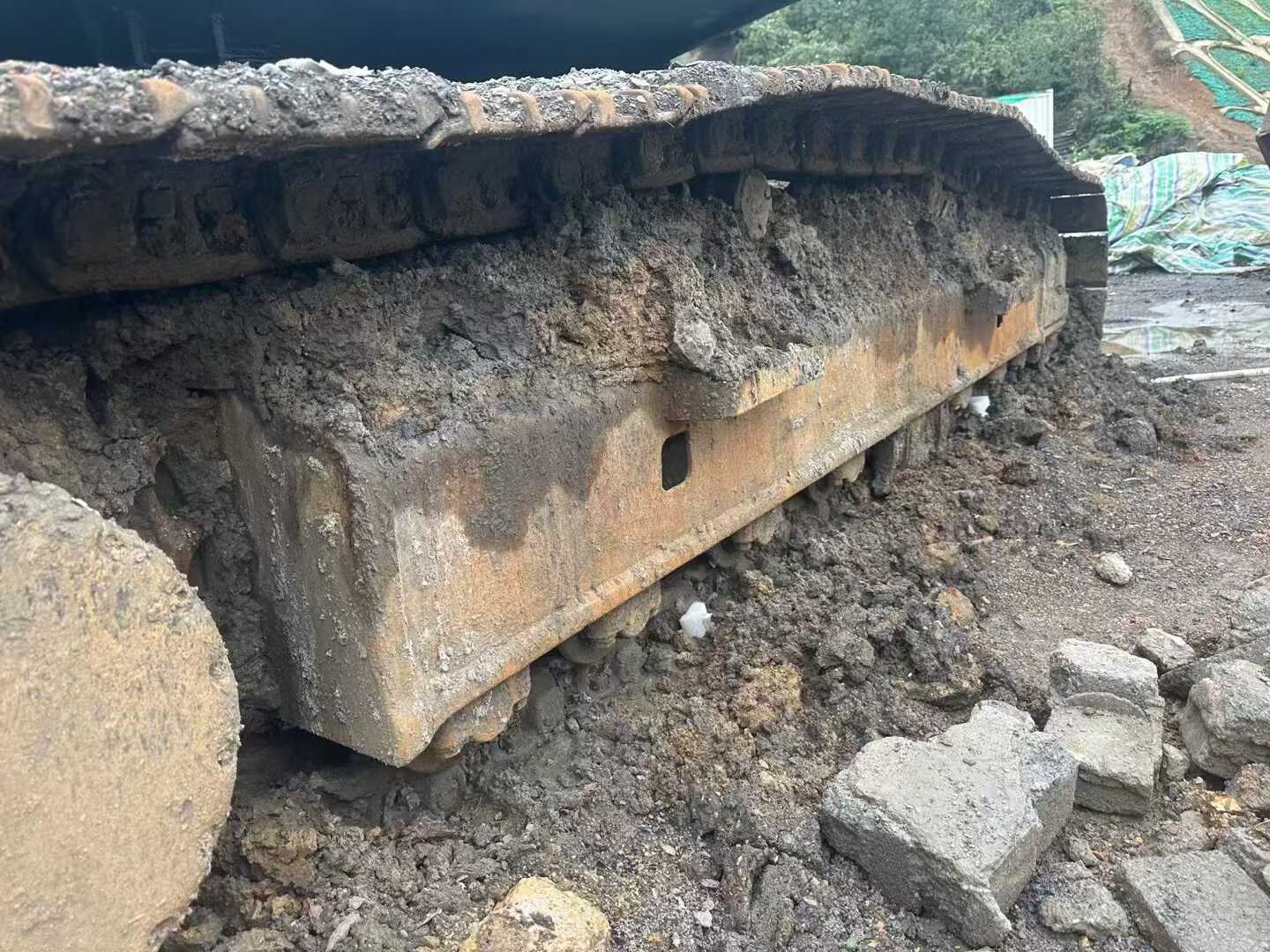 Used Kobelco SK210 Excavator 2011 Model / 3