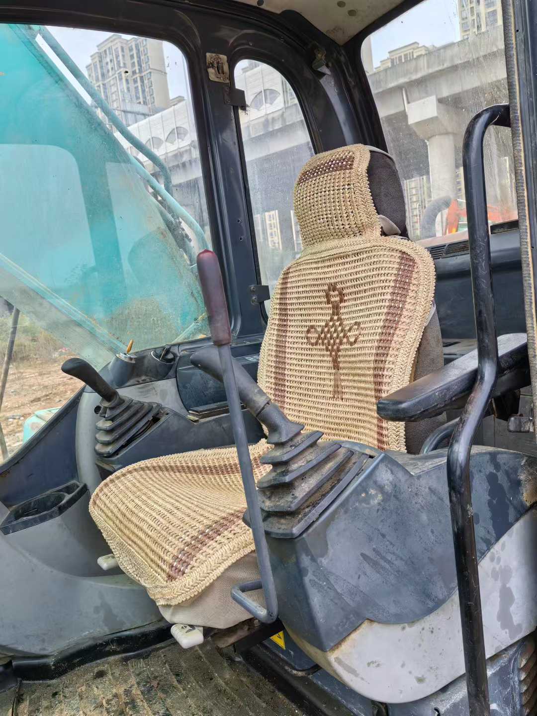 Used Kobelco SK2008 Excavator 2011 Model / 9