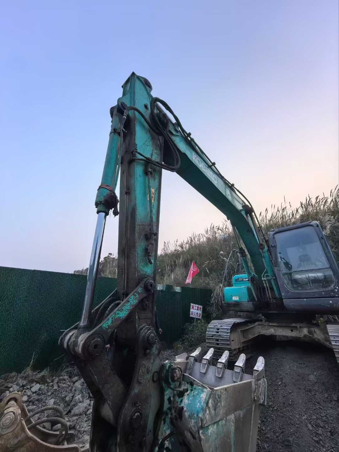Used Kobelco SK140 Excavator 2009 Model / 2