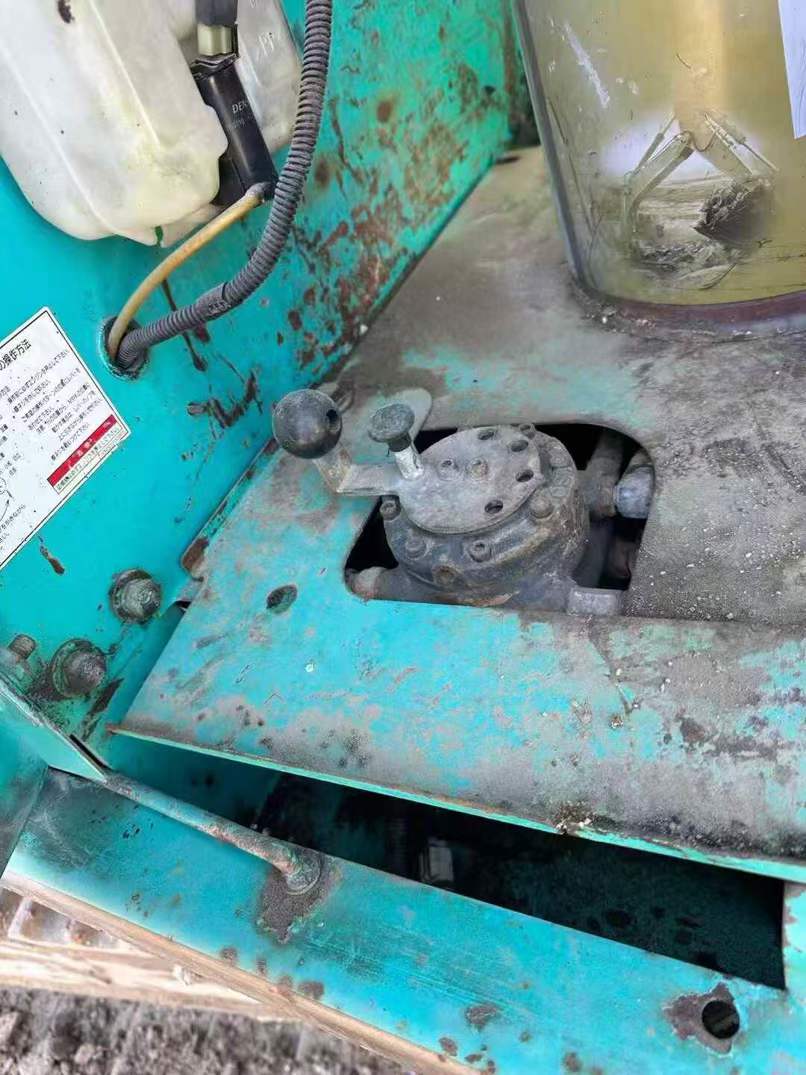 Used Kobelco SK200 Excavator 2016 Model / 5